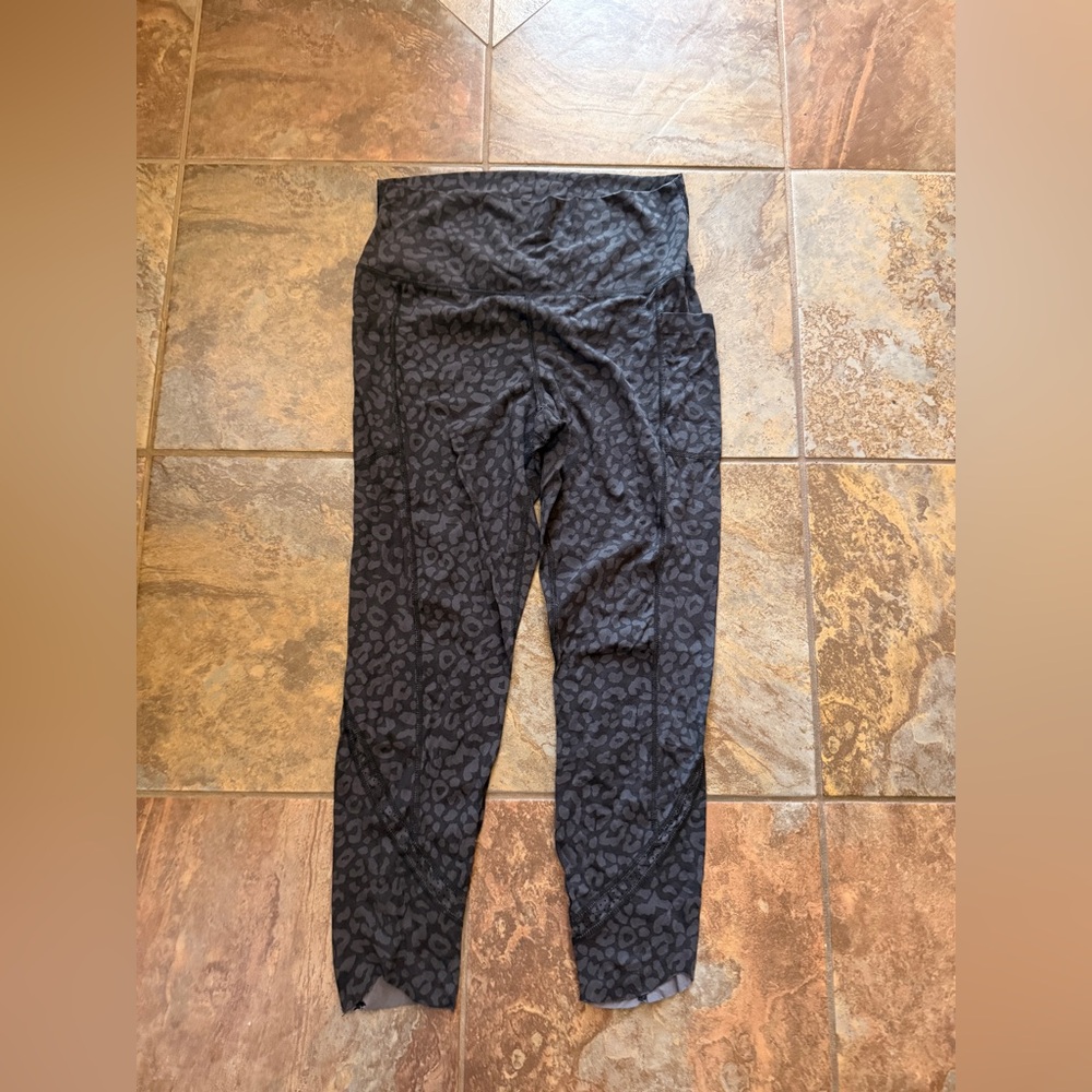 Women’s Black Leopard Print Leggings